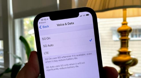 巴林右苹果手机维修分享iPhone 12如何打开或关闭5G网络 
